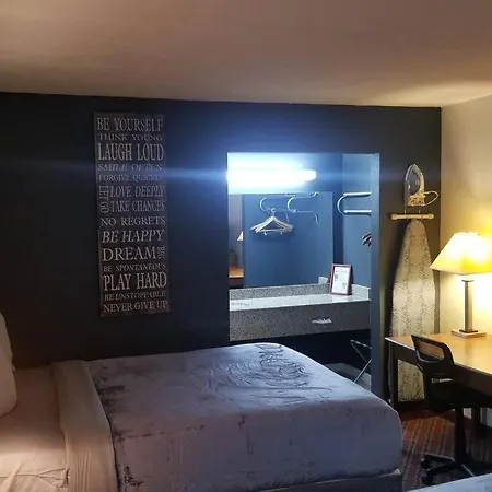 Hotel 2 Queen Beds Room 231 Booking